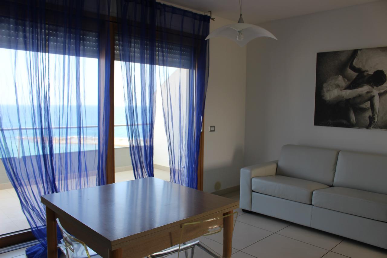 Residence Lungomare Porto Torres Exterior foto